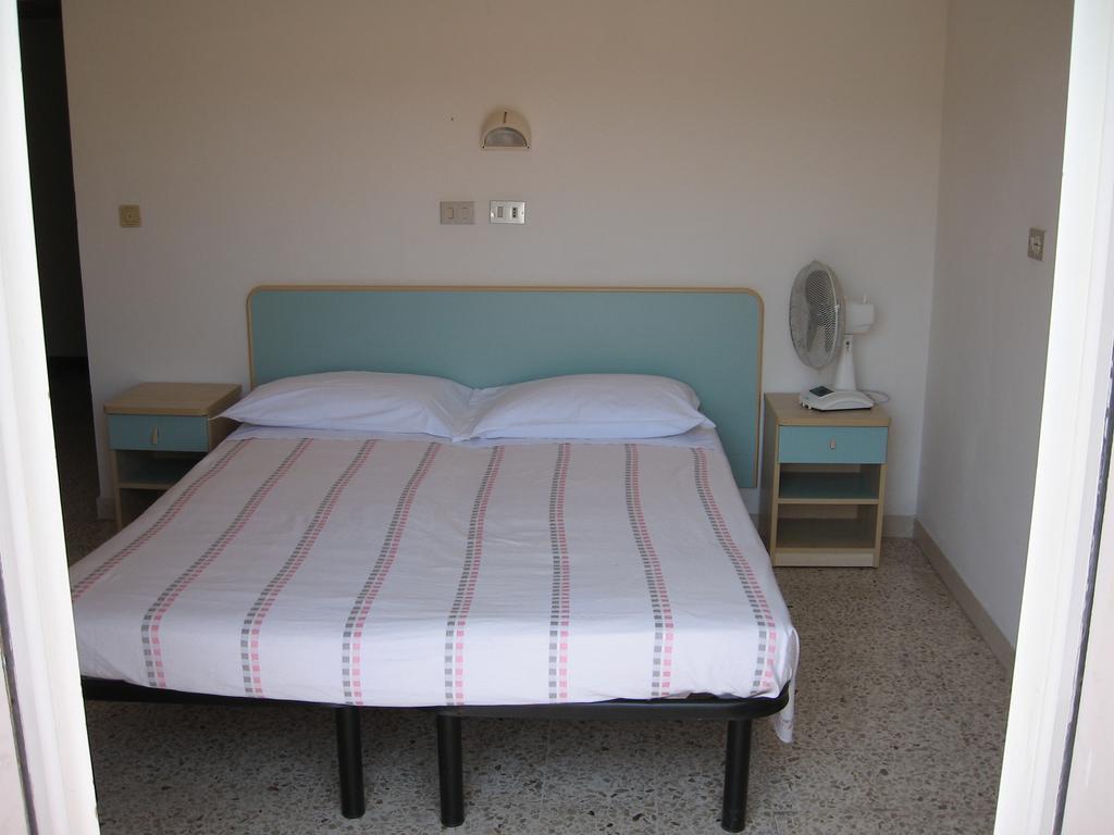 Hotel Montecarlo Nord Rimini Exteriör bild