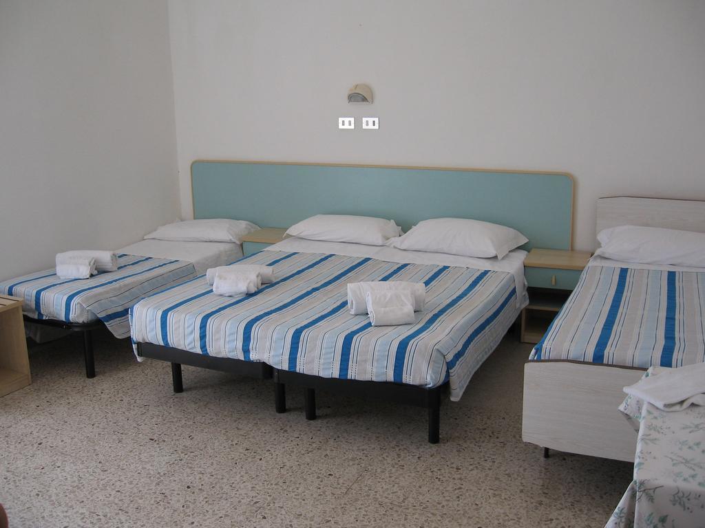 Hotel Montecarlo Nord Rimini Exteriör bild